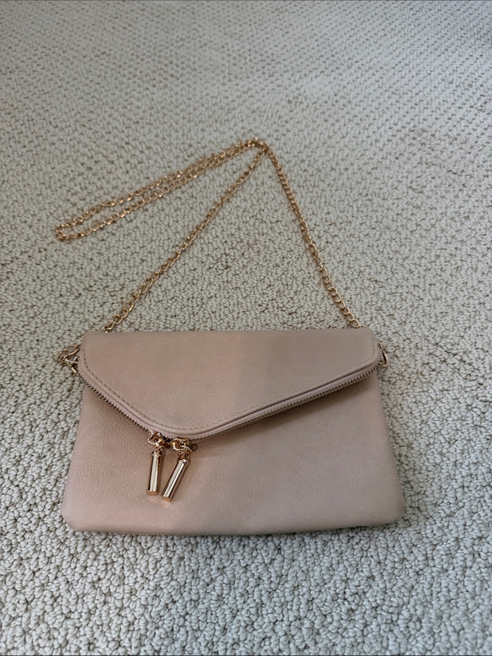 Chic Blush Crossbody Bag with Gold Chain Strap